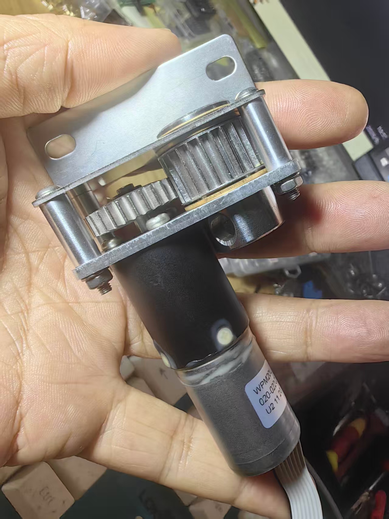 【花雕动手做】WPM20L5G 基站天线步进减速电机｜20mm 二相四线 1:144 行星带霍尔反馈_image_1.webp