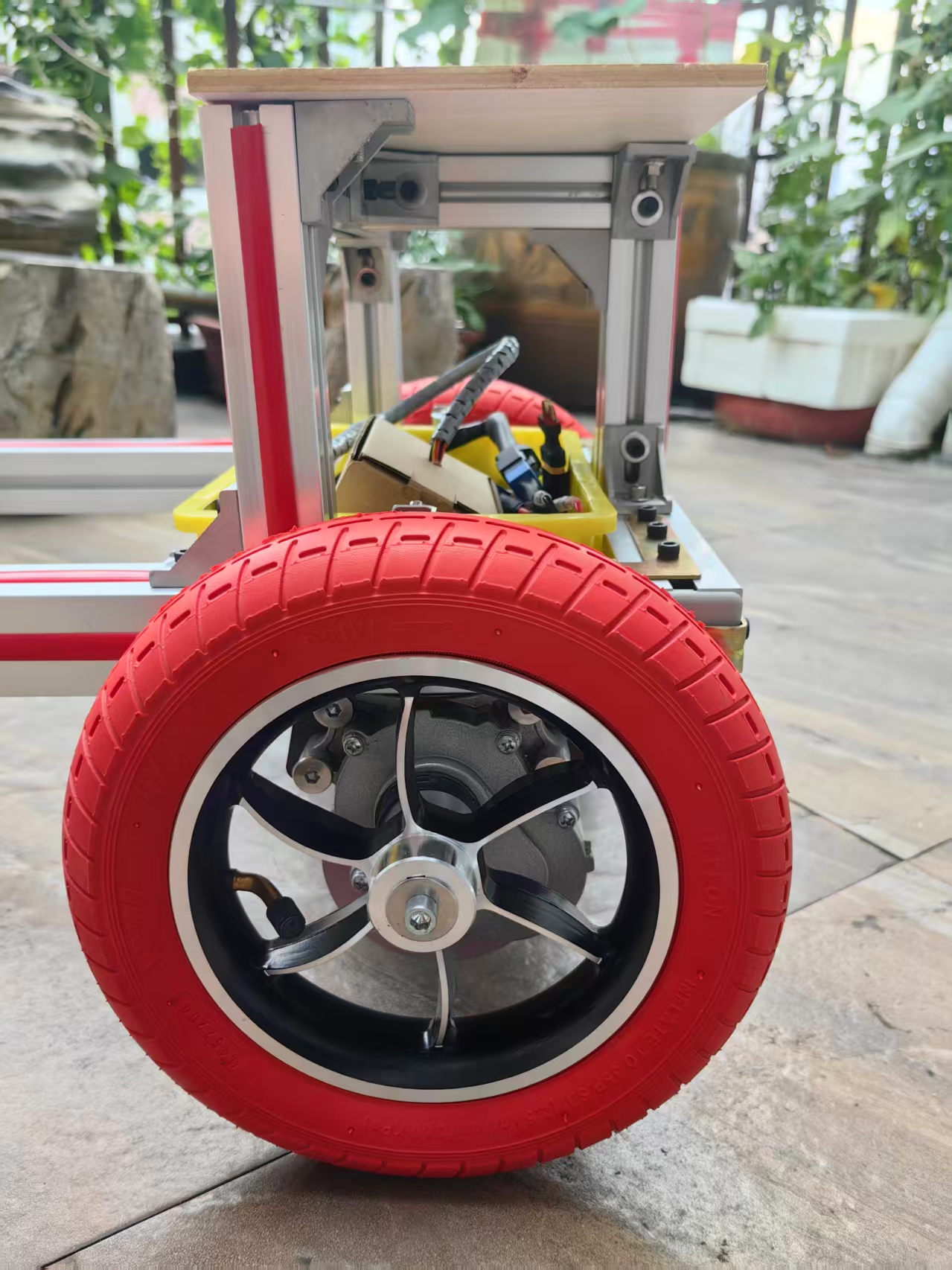 【花雕动手做】使用4040铝型材与250W减速电机的底盘小车 | DF创客社区_image_4.webp