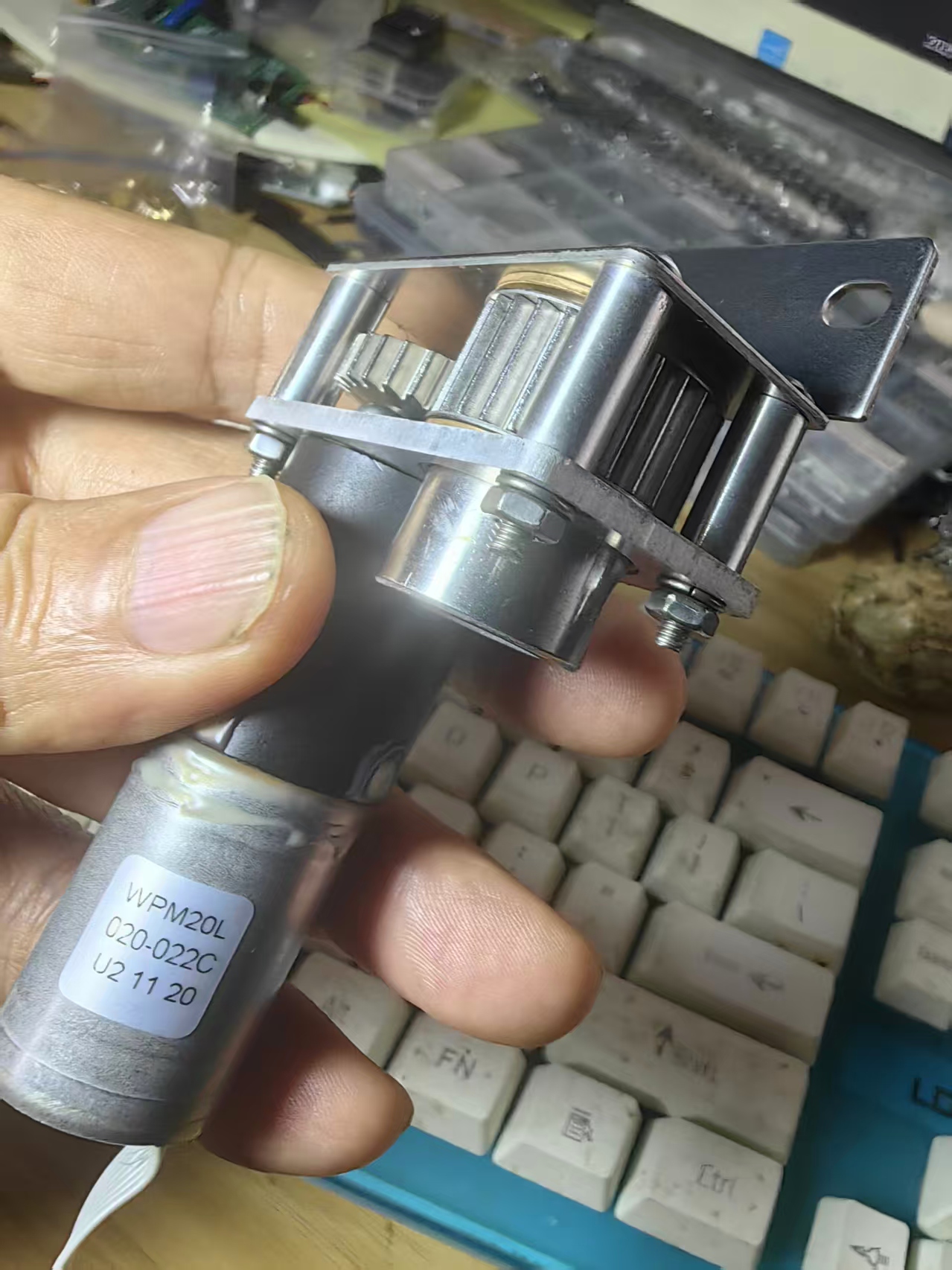 【花雕动手做】WPM20L5G 基站天线步进减速电机｜20mm 二相四线 1:144 行星带霍尔反馈_image_2.webp