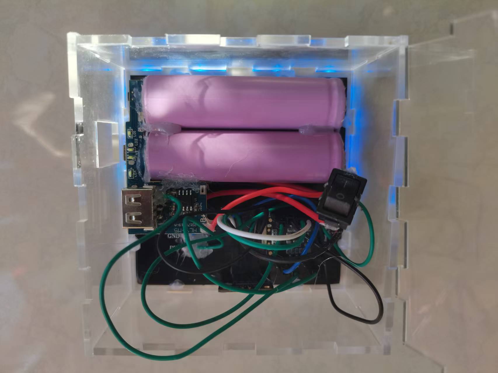 方盒水动力灯——用ESP32-C3+LIS2DW12做的