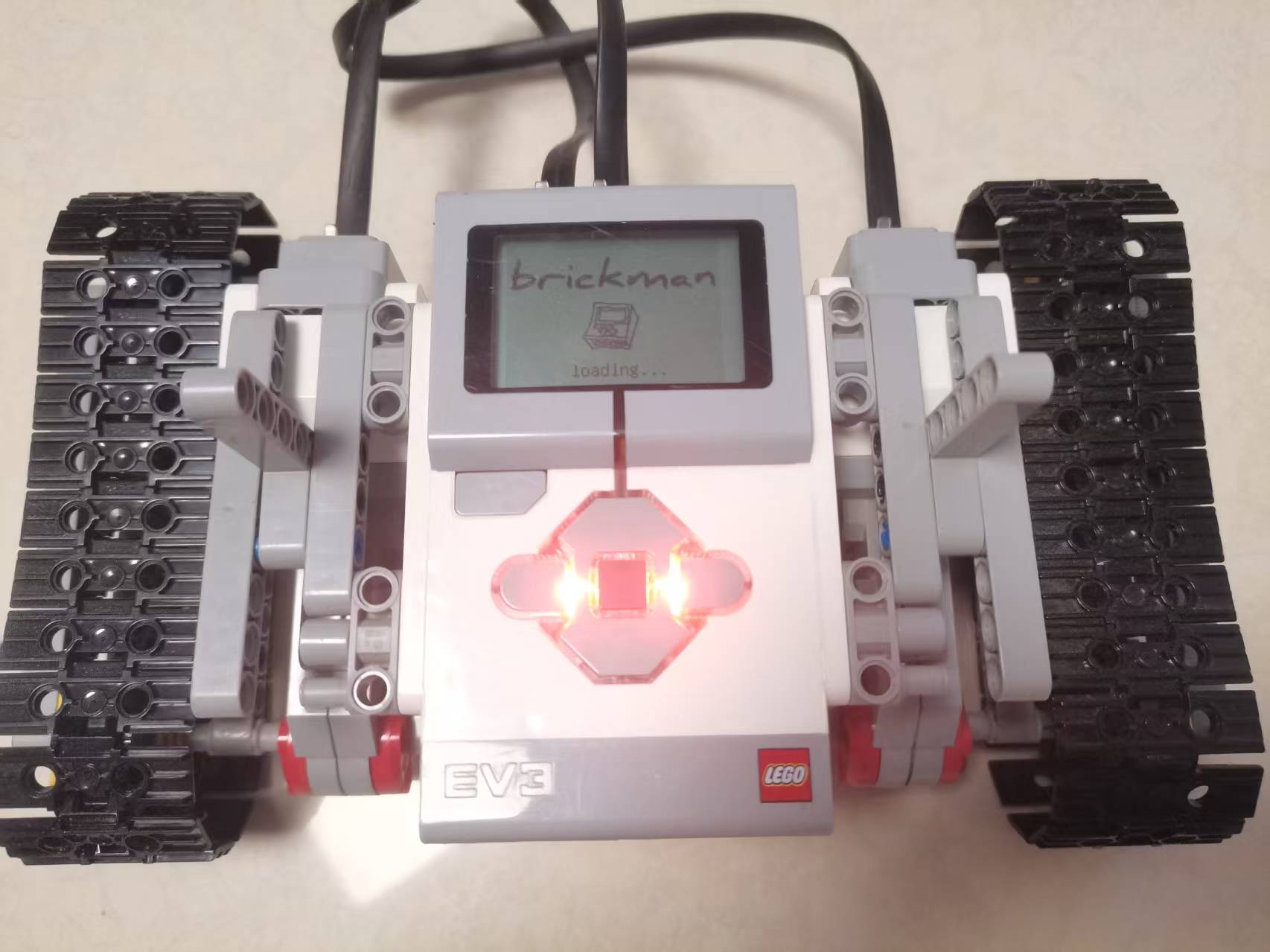  让吃灰的乐高EV3接入小智AI：ESP32-S3 AI智能摄像头 + EV3 语音控制小车实战_image_4.webp