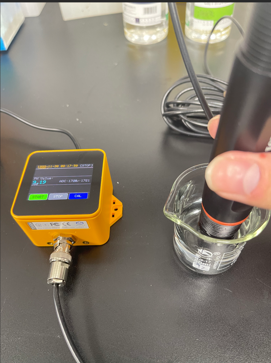 基于 ESP32 的嵌入式 pH 检测记录仪系统设计与渔业应用研究