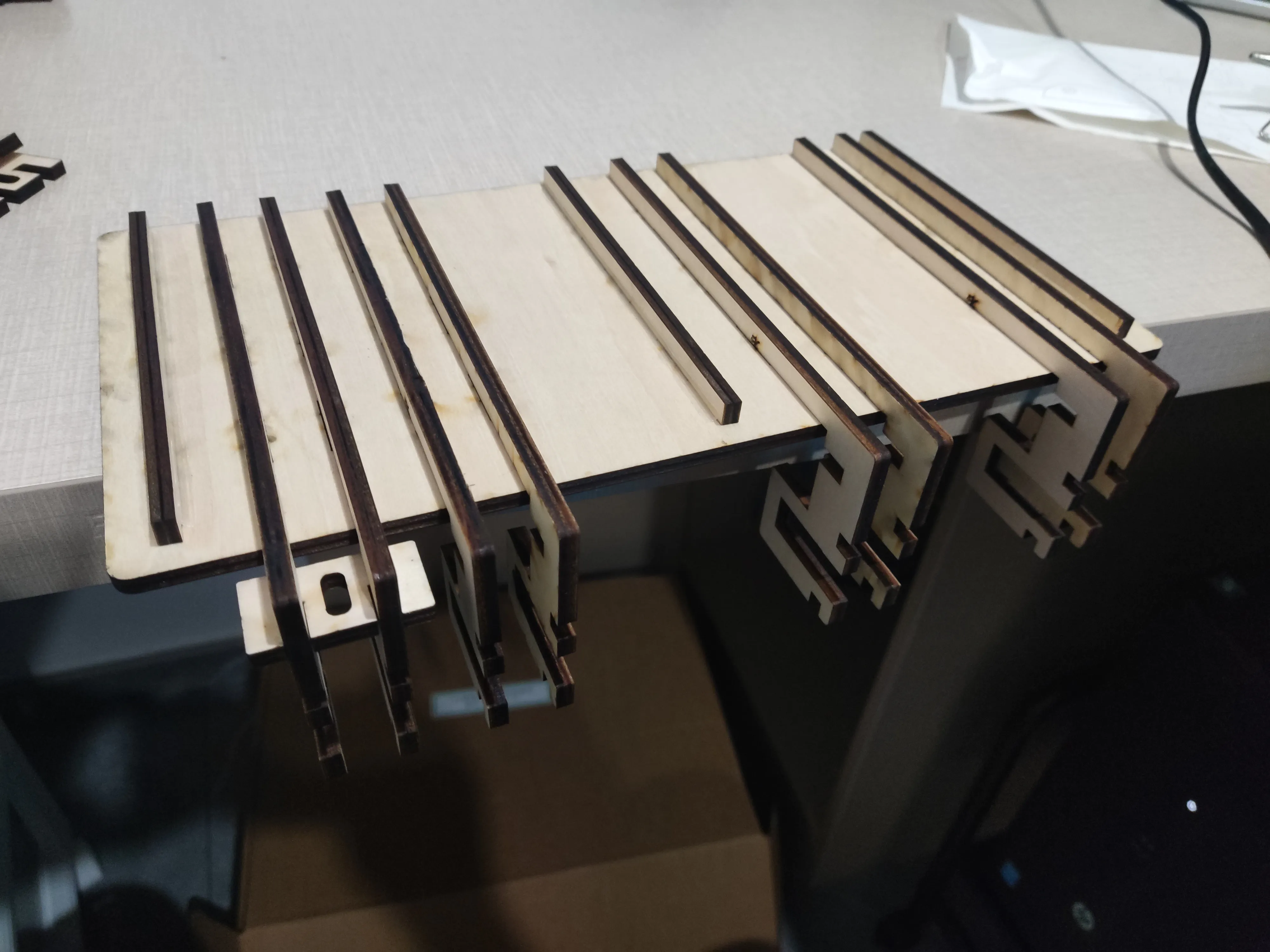 造个好玩的,游戏代肝兄弟-按键工具_image_3.webp
