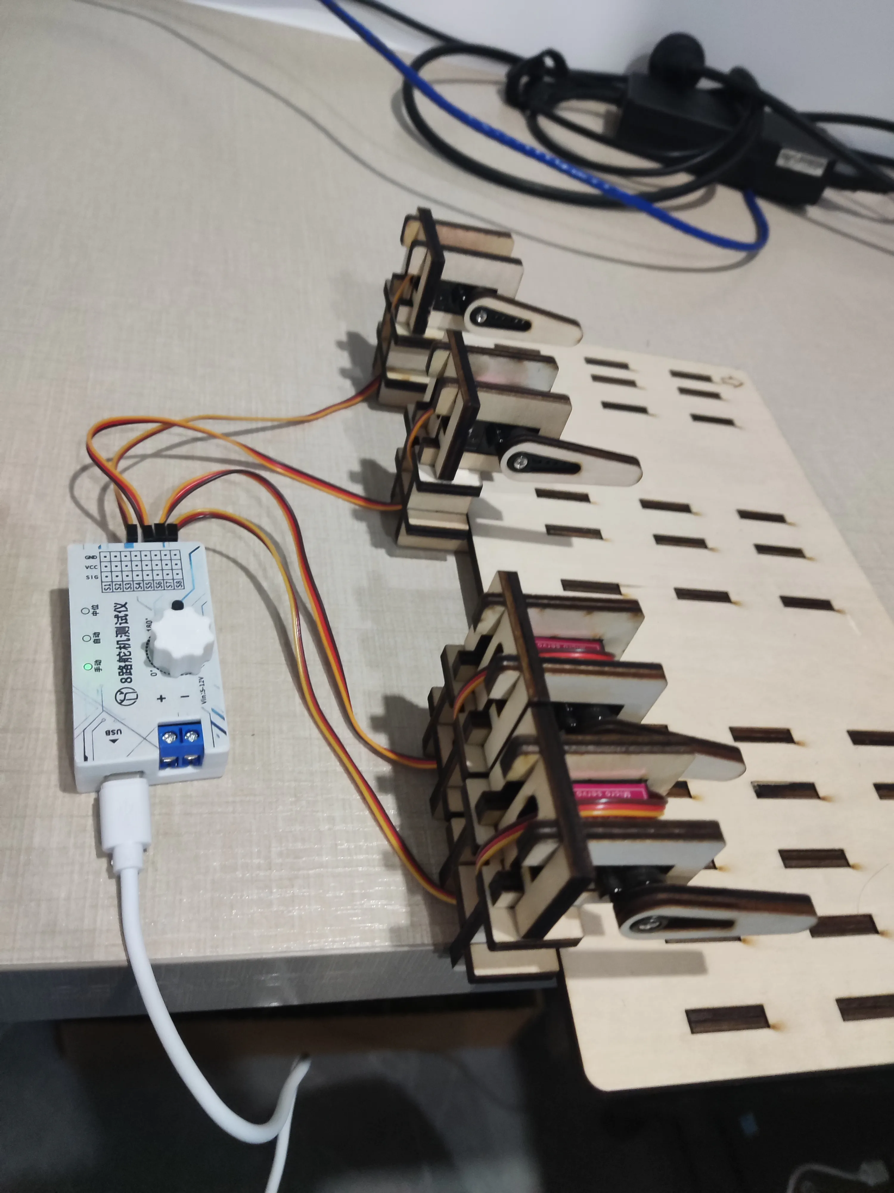 造个好玩的,游戏代肝兄弟-按键工具_image_8.webp