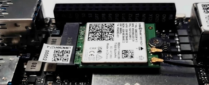 LattePanda Iota Wi-Fi 模块安装